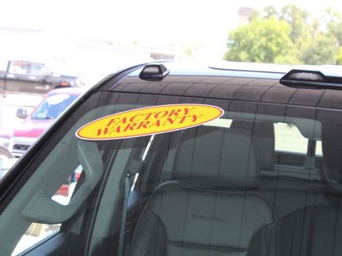 Used 2024 GMC Sierra 2500 Denali w/ Denali Reserve Package image 32