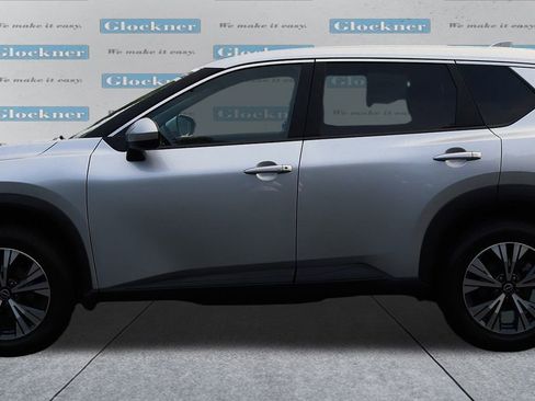 Used 2023 Nissan Rogue SV image 9