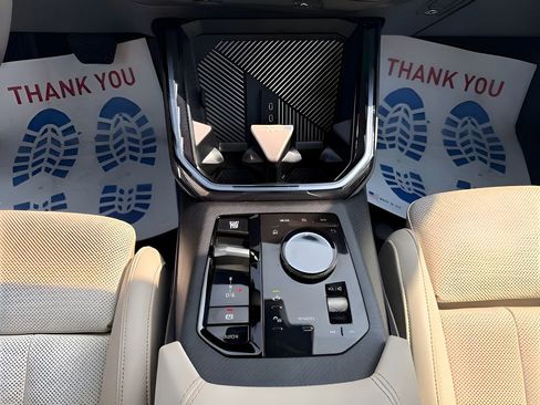 Used 2025 BMW X3 xDrive30i w/ Convenience Package image 17