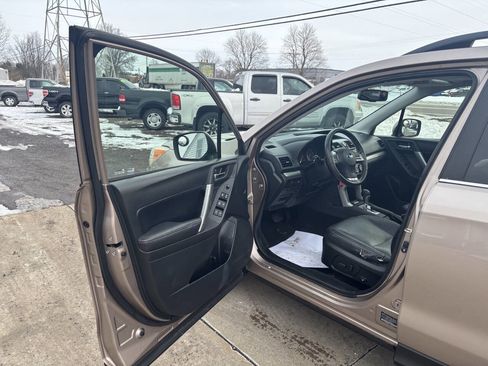Used 2014 Subaru Forester 2.5i Limited AWD/4WD image 11