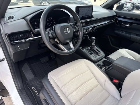 Used 2024 Honda CR-V Sport Touring image 17