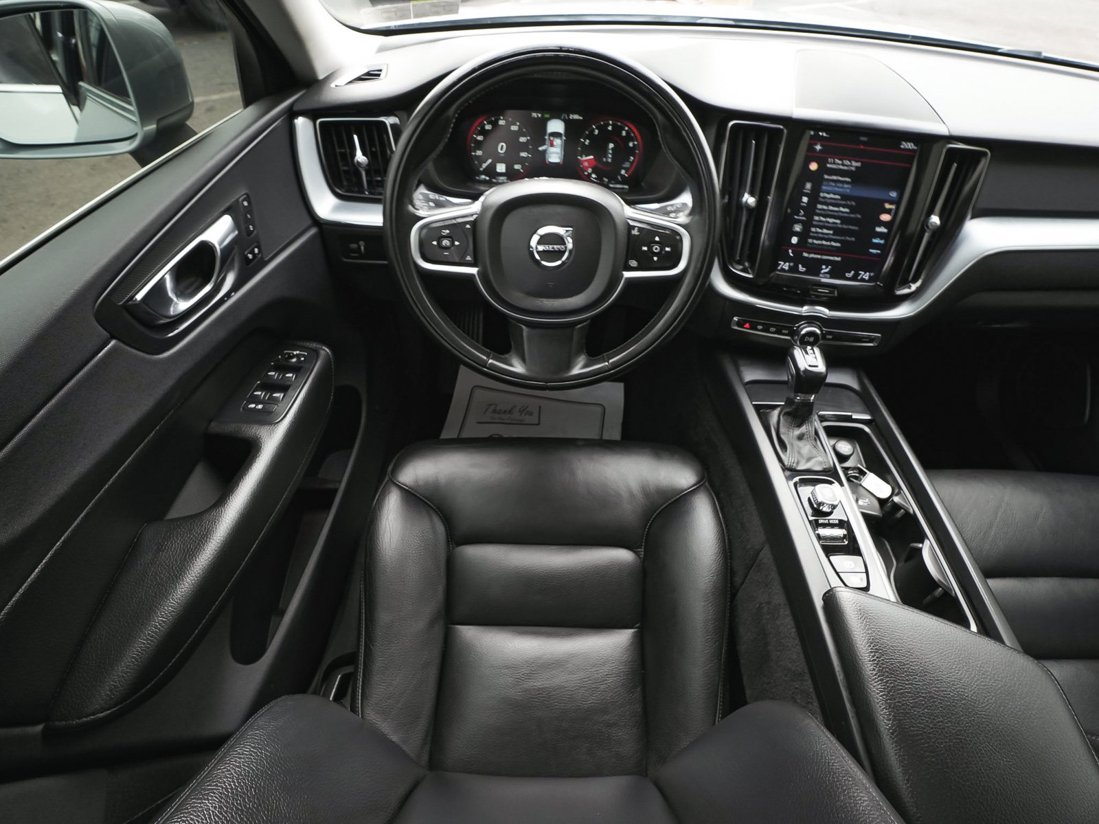 Used 2018 Volvo XC60 T5 Momentum w/ Convenience Package AWD/4WD image 41