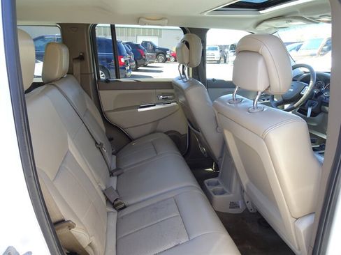 Used 2010 Jeep Liberty Limited w/ Tire & Wheel Group AWD/4WD image 12