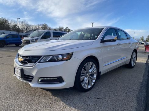 Used 2019 Chevrolet Impala Premier w/ Premier Confidence Package image 3