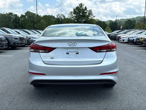 Used 2018 Hyundai Elantra SE FWD image 7