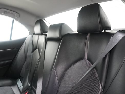 Used 2023 Toyota Camry XLE FWD image 13