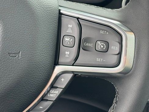 New 2026 RAM 1500 Laramie AWD/4WD image 18