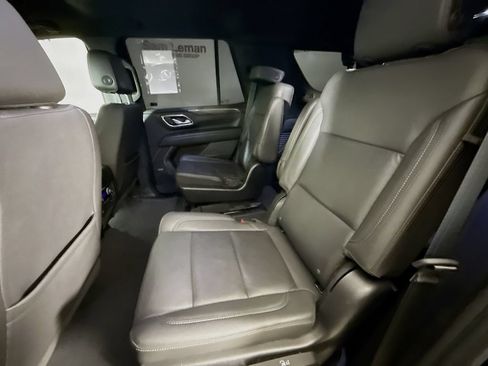 Used 2022 Chevrolet Tahoe LT w/ Luxury Package RWD image 25