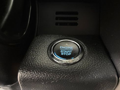 Used 2019 Ford F250 Lariat w/ Lariat Ultimate Package AWD/4WD image 14