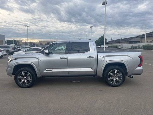 Used 2023 Toyota Tundra Capstone image 8