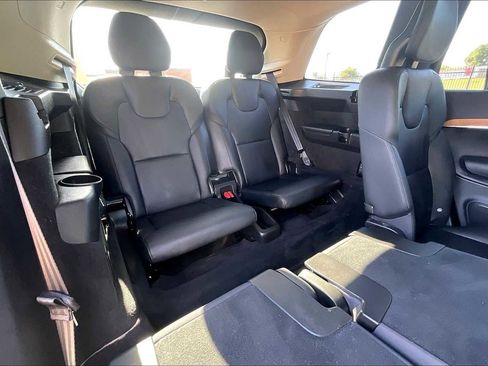 Used 2023 Volvo XC90 T8 Core image 31