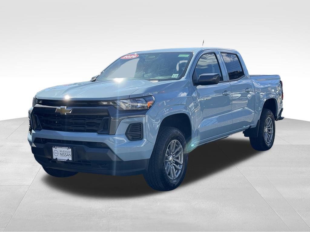 Used 2026 Chevrolet Colorado LT AWD/4WD image 2