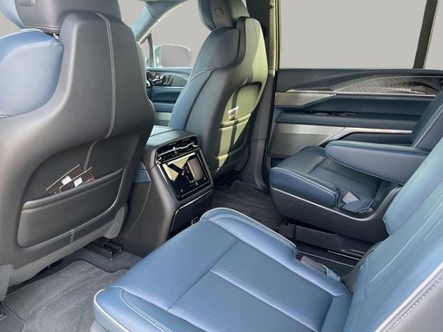 New 2025 Cadillac Escalade IQ Sport 2 AWD/4WD image 16