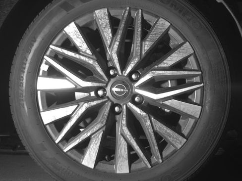 Used 2025 Nissan Altima 2.5 SV FWD image 13