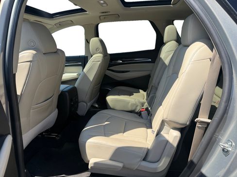 Used 2019 Buick Enclave Essence w/ Trailering Package, 5000 lbs. AWD/4WD image 10