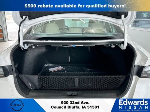 New 2026 Nissan Sentra SL w/ Floor Mat Package FWD image 8