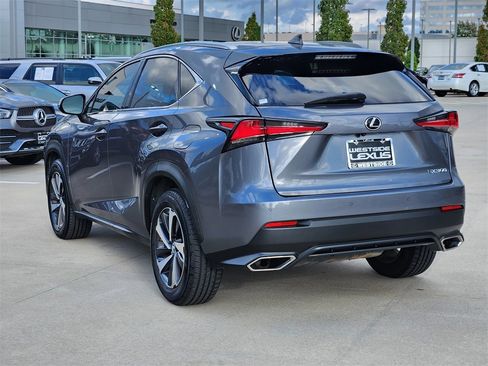 Used 2018 Lexus NX 300 FWD image 5