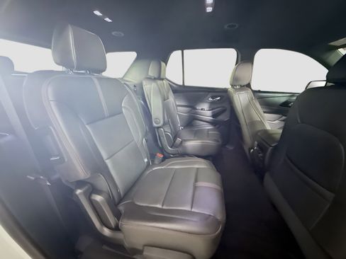 Used 2024 Chevrolet Traverse RS image 27