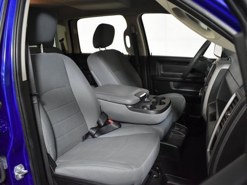 Used 2018 RAM 1500 Express w/ Express Value Package image 30