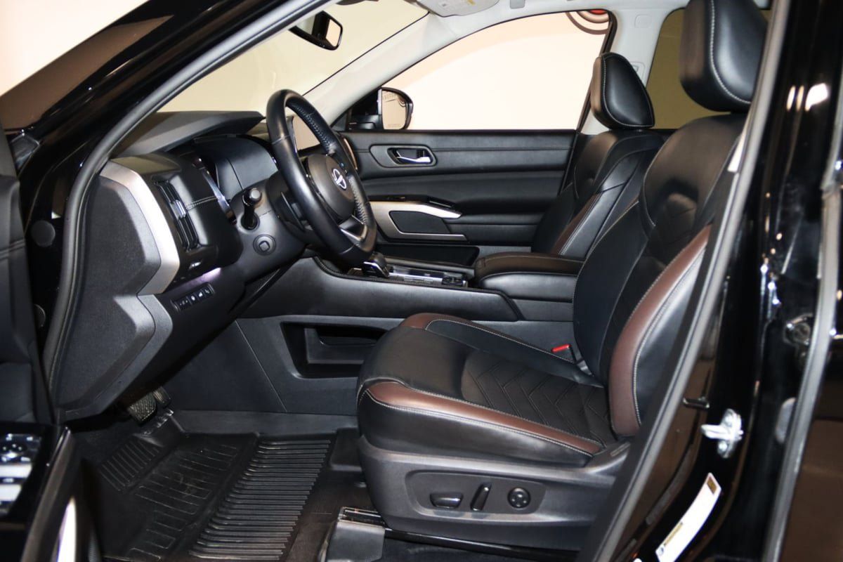 Used 2022 Nissan Pathfinder Platinum AWD/4WD image 35