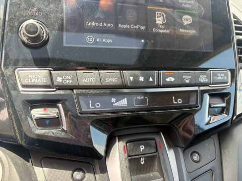 Used 2024 Honda Odyssey EX-L image 17