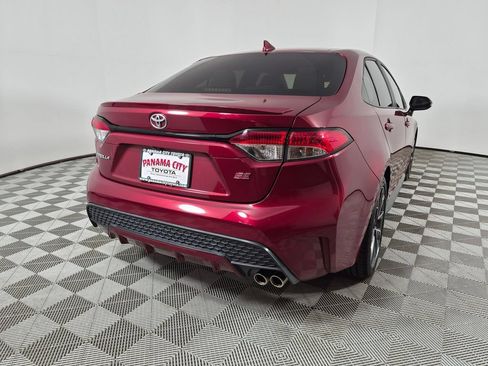 Used 2022 Toyota Corolla SE FWD image 3