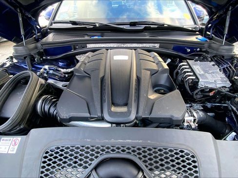 Used 2024 Porsche Macan GTS image 29