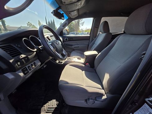 Used 2013 Toyota Tacoma 4x4 Double Cab image 15