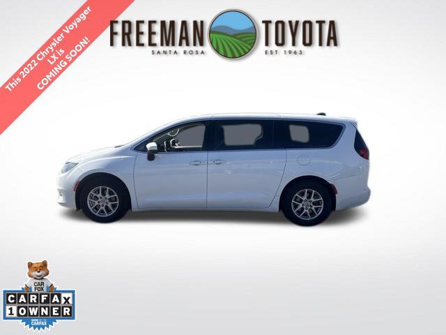 Used 2022 Chrysler Voyager LX FWD image 1