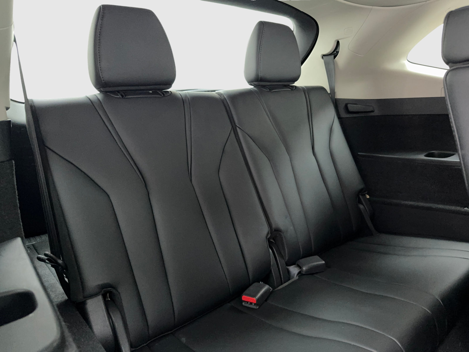 Used 2022 Acura MDX FWD image 40