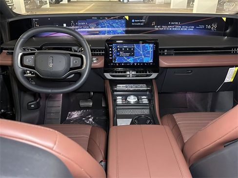 New 2026 Lincoln Nautilus Reserve image 18