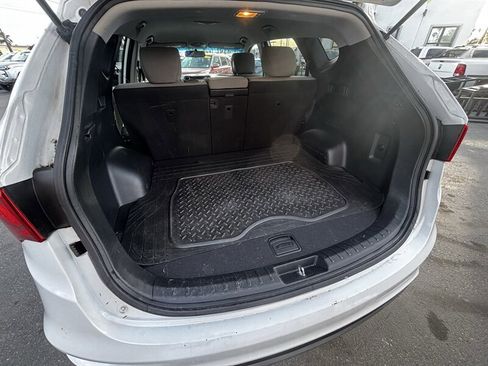 Used 2018 Hyundai Santa Fe Sport image 17