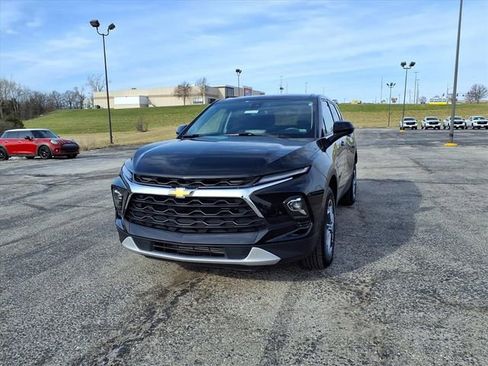 Used 2025 Chevrolet Blazer LT image 38