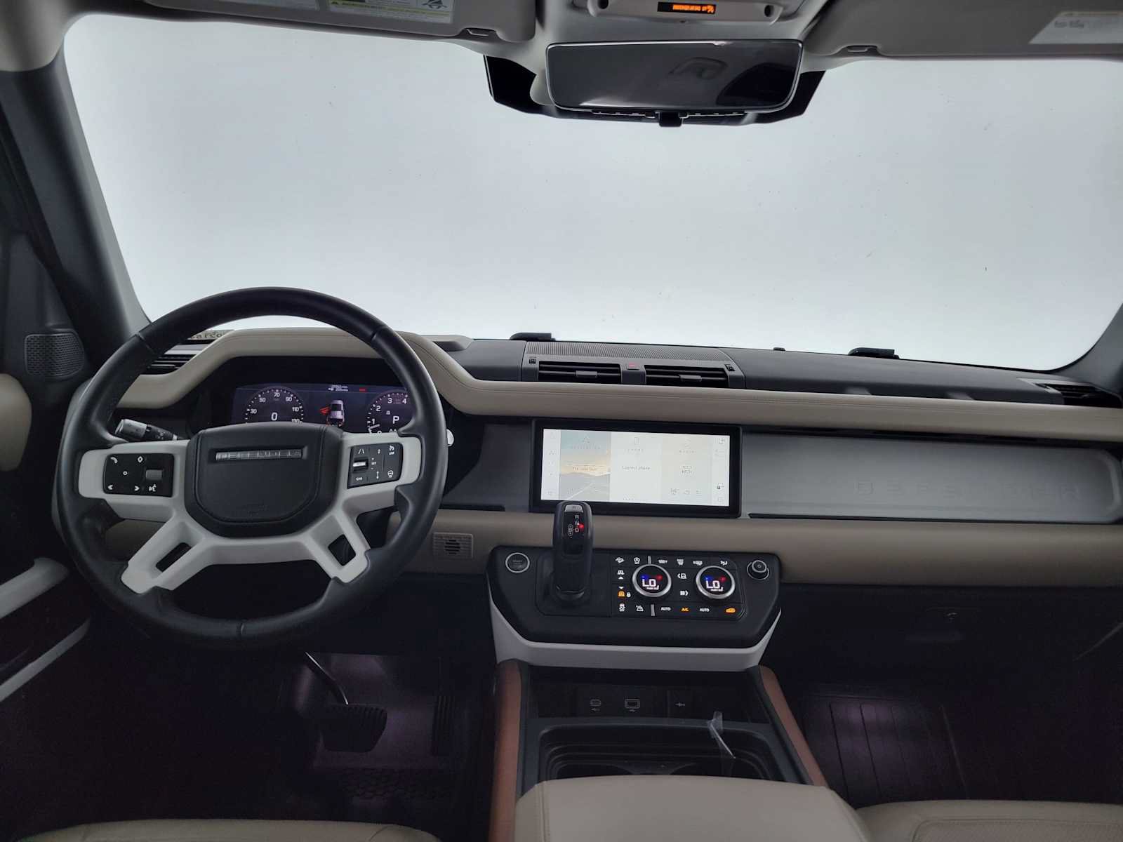 Used 2020 Land Rover Defender 110 HSE AWD/4WD image 18