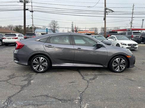 Used 2017 Honda Civic EX-T image 8