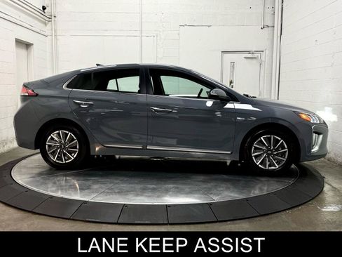 Used 2020 Hyundai Ioniq Limited FWD image 9
