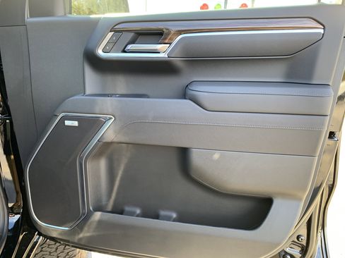 New 2025 Chevrolet Silverado 1500 RST AWD/4WD image 31