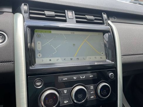 Used 2018 Land Rover Discovery HSE AWD/4WD image 43