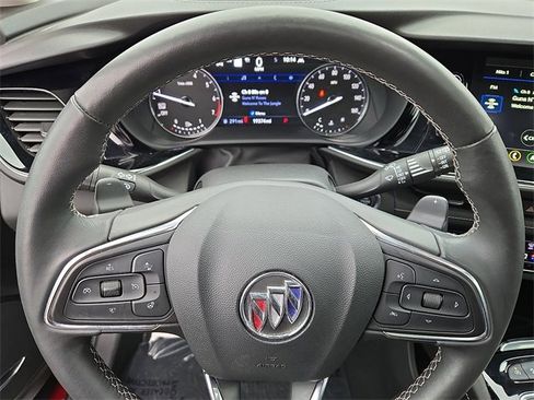 Used 2023 Buick Envision Avenir image 20