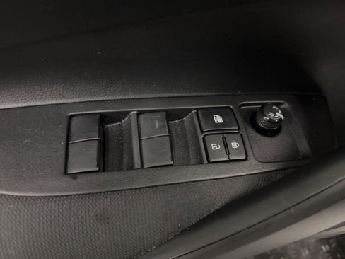 Used 2023 Toyota Corolla LE image 14