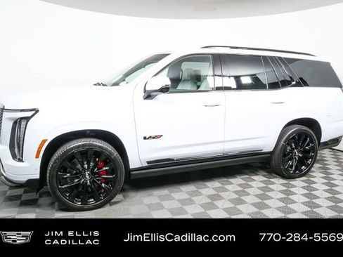 Certified 2026 Cadillac Escalade V w/ LPO, ONYX Package image 34