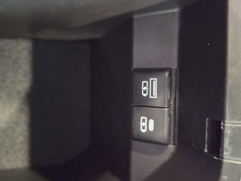 Used 2024 Toyota Camry SE FWD image 23