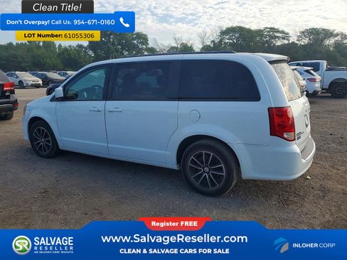 Used 2018 Dodge Grand Caravan GT FWD image 3