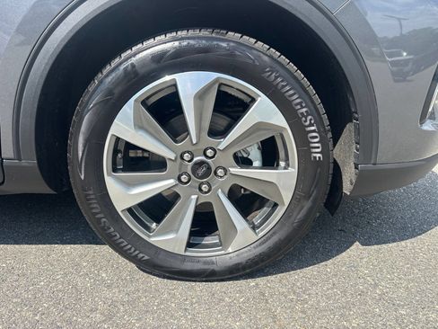 Used 2023 Ford Escape Platinum AWD/4WD image 44