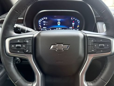 Used 2023 Chevrolet Tahoe Z71 w/ Luxury Package AWD/4WD image 25