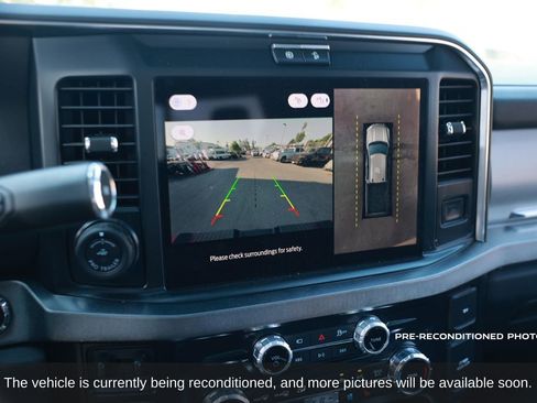 Used 2025 Ford F450 Platinum w/ FX4 Off-Road Package image 17