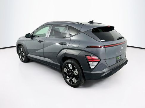 Used 2025 Hyundai Kona SEL FWD image 5