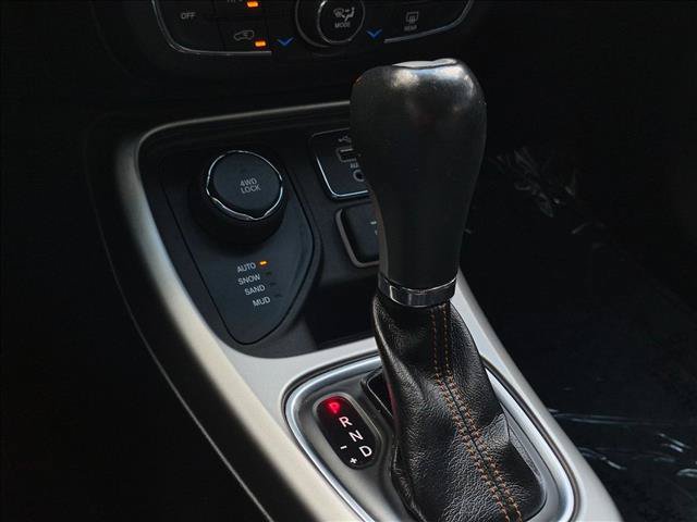 Used 2018 Jeep Compass Latitude w/ Popular Equipment Group AWD/4WD image 14