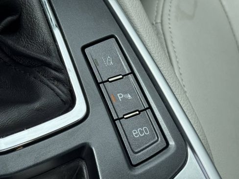 Used 2013 Cadillac SRX Performance w/ Driver Awareness Package FWD image 9