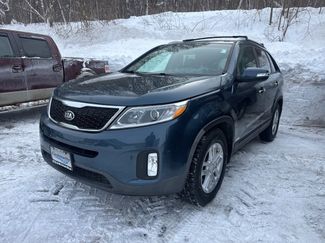 Used 2015 Kia Sorento LX video 1